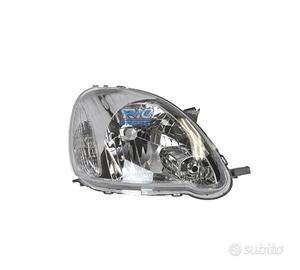 FANALE DESTRO PER TOYOTA YARIS 03-05 VAL