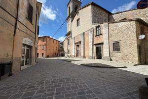4 LOCALI A CANTIANO