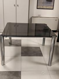 Tavolo acciaio cromato e cristallo fumè, anni '70