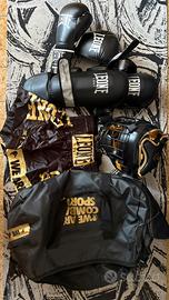 Attrezzatura kick box