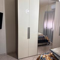 Armadio con specchio