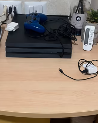 ps4 pro in buone condizioni