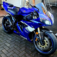 Yamaha yzf r1 2005 05 20v LEGGEREEE