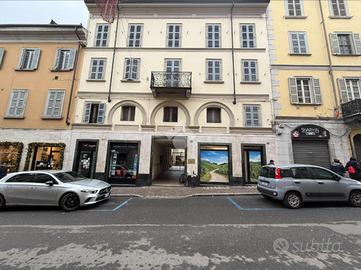 3 LOCALI A STRADELLA