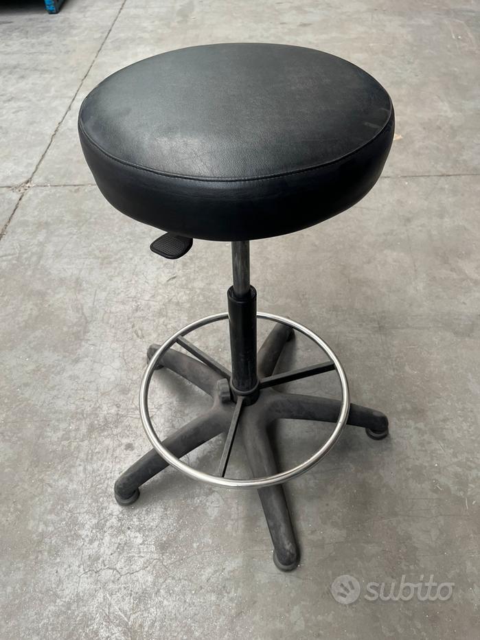 Sgabello regolabile da lavoro Mobili usati