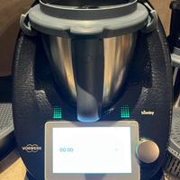 Bimby nero tm6 anno 2024 con accessori