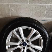 Gomme invernali con cerchi originali Kuga