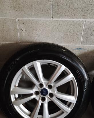 Gomme invernali con cerchi originali Kuga