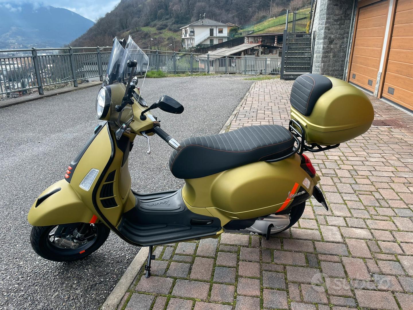 75th Anniversary Vendo Vespa 300 Gts Vespa 250gtv Vespa Gt 250