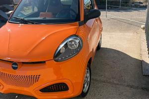 Microcar elettrica ZHIDOU – ideale per città e ZTL