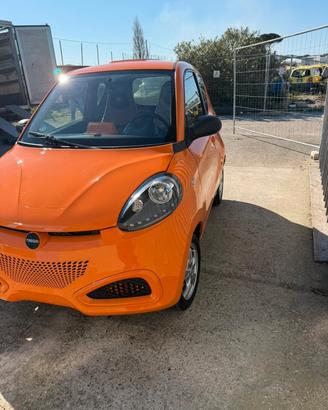Microcar elettrica ZHIDOU – ideale per città e ZTL