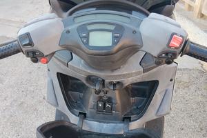 scooter piaggio x9 500