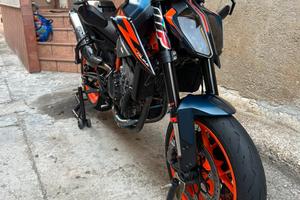 Ktm duke 890R