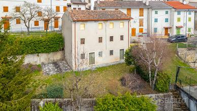 CASA DI CORTE A BADIA CALAVENA