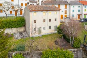 CASA DI CORTE A BADIA CALAVENA