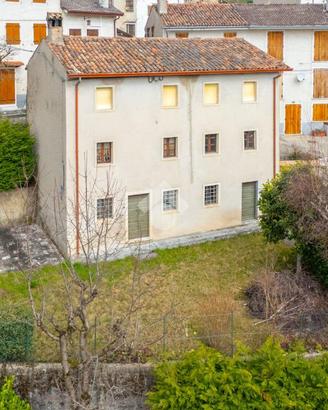 CASA DI CORTE A BADIA CALAVENA