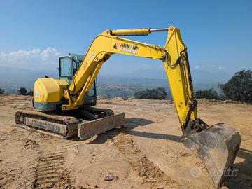 Escavatore yanmar Vio 75