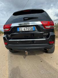 Jeep grand cherokee overland con gancio traino