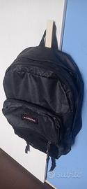 zaino Eastpak usato ben tenuto