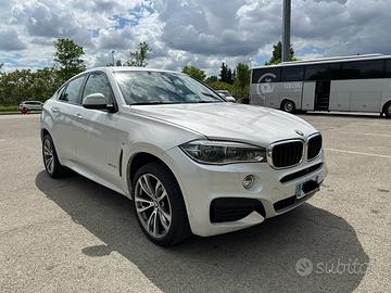 BMW X6M 30d 258CV