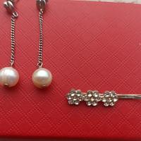 orecchini in argento e fermacapelli in strass