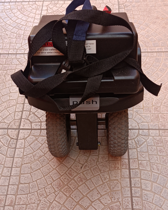 Propulsore elettrico per carrozzina