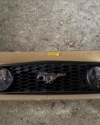 Mascherina Ford Mustang Originale con Fanali