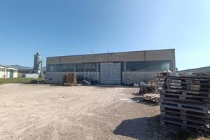 Immobile di 1150 m² a Città di Castello