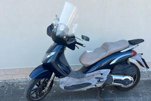 Piaggio BV 400