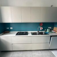 CUCINA COME NUOVA E DIVANI 3+2POSTI