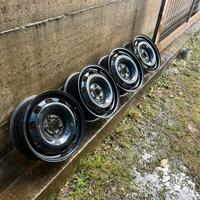 Cerchi in ferro da 15 con gomme