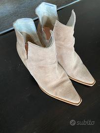 Stivaletto in camoscio