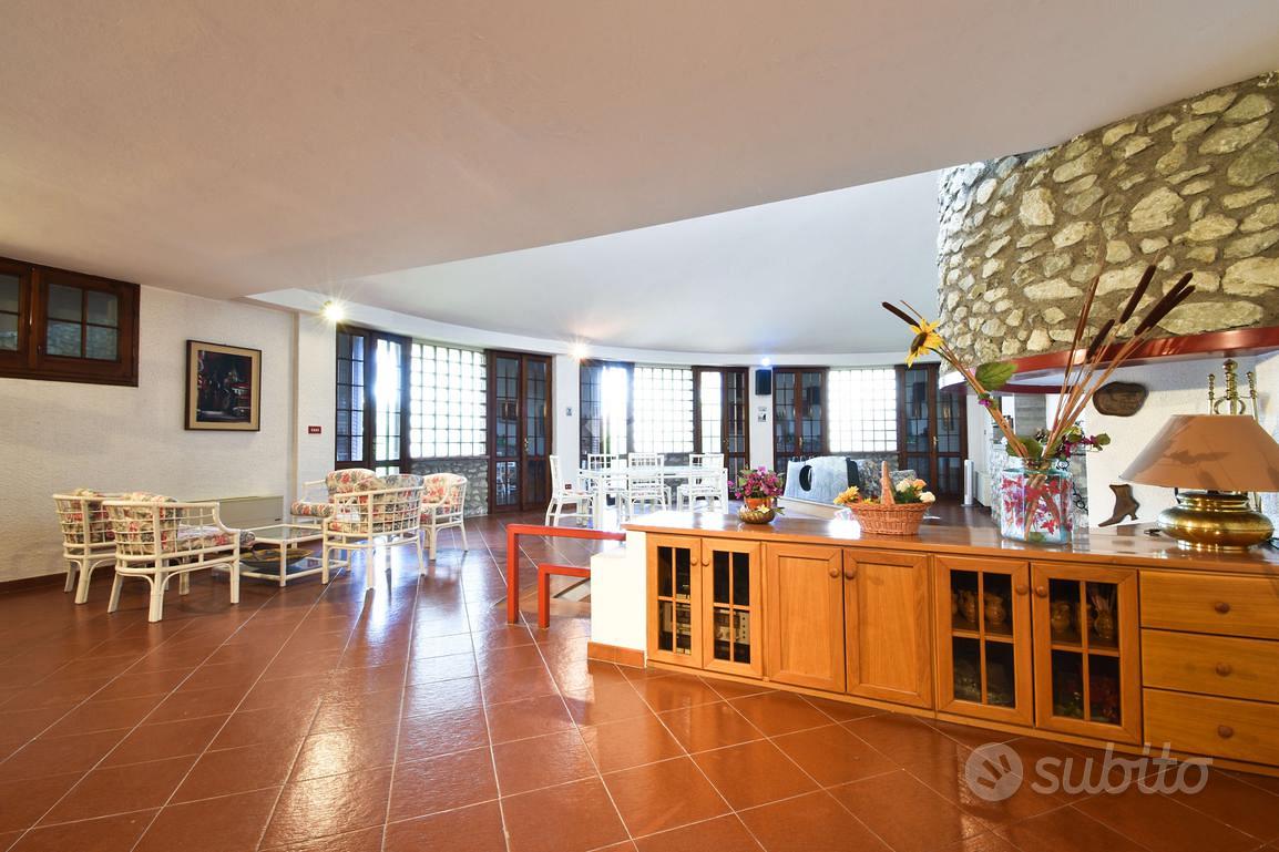 Casa – Monte Colombo, Taverna - Altro
