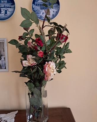 mazzo di rose finte 