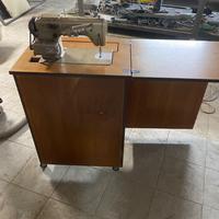 Singer anni 70 con mobile