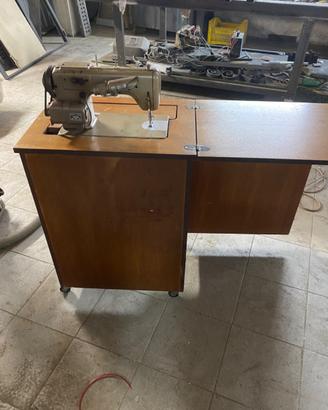 Macchina per cucire Singer anni 70