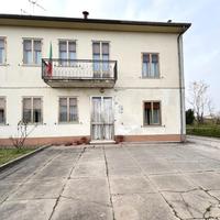 CASA SEMINDIPENDENTE A SAN BENEDETTO PO