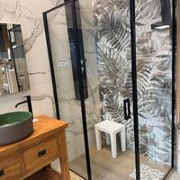 BOX-DOCCIA A 500 EURO