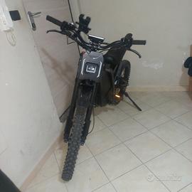 bicicletta gt2000 