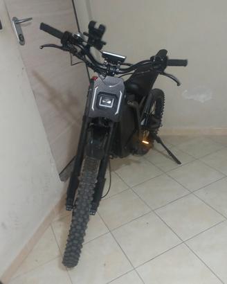 bicicletta gt2000 