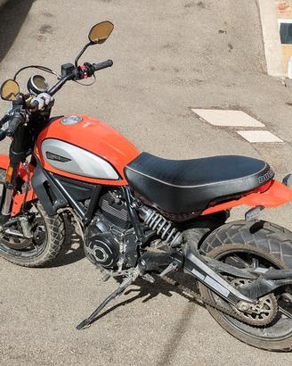 ducati scrambler icon 800