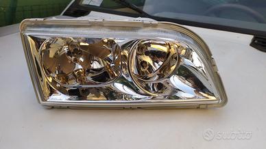 Fanale Volvo s80 (DX)