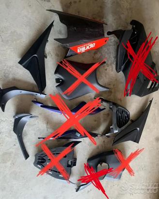 Componenti aprilia rs 660 carene sella scarico