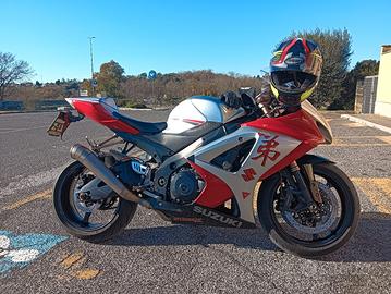 Suzuki GSX r 1000 edizione speciale 