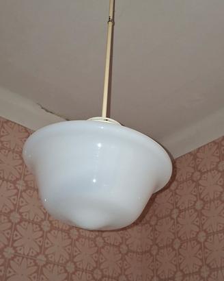 lampadario in vetro opalino anni 50