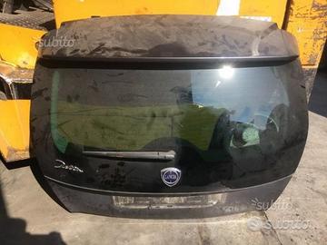 Portellone posteriore Lancia Delta 2012
