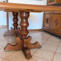 Tavolo da sala da pranzo e sei sedie