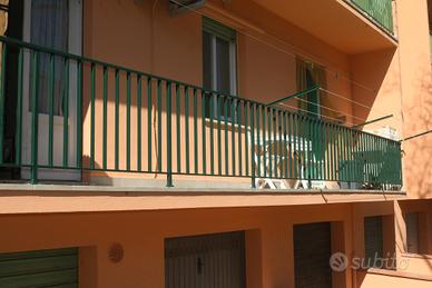 Cecina Mare bilocale vicinanza pineta p.t. rialzat