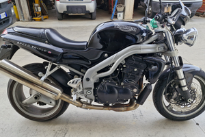 Tryump speed triple 955i