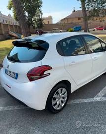 Peugeut 208 1600 110 cv d